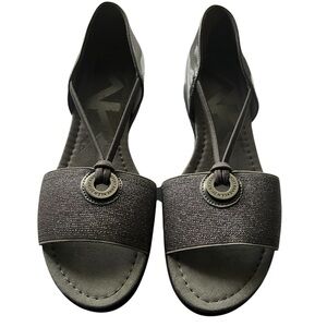 ANNE KLEIN SHOES, Women’s Size 6.5, Pewter Gray / Metallic “Kameko” Sandals, NEW